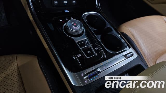 Kia Carnival 2021 — Фото 9/20