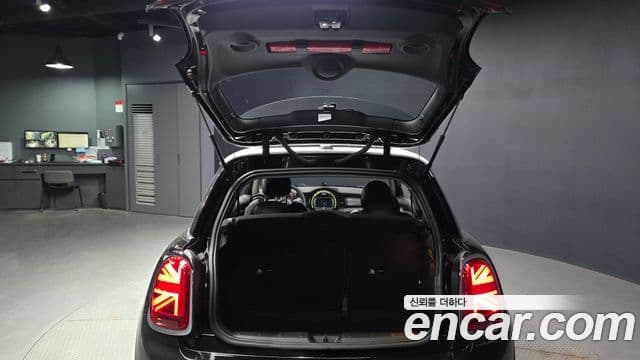 Mini Cooper D 2019 — Şəkil 2/30