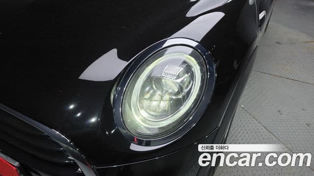 Mini Cooper D 2019 — Şəkil 7/30