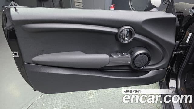 Mini Cooper D 2019 — Şəkil 4/30