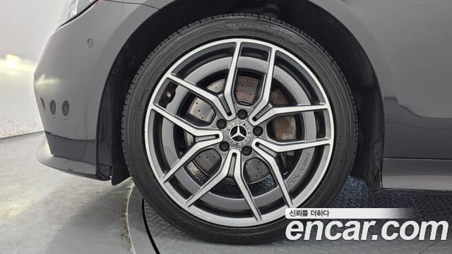 Mercedes-Benz E-Class 2023 — ფოტო 5/20