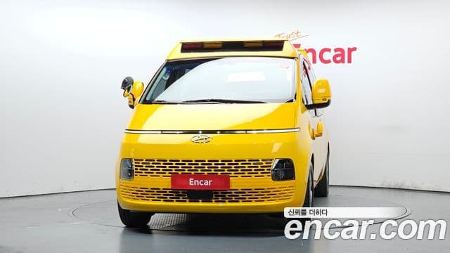 Hyundai Staria 2024 — Şəkil 3/20