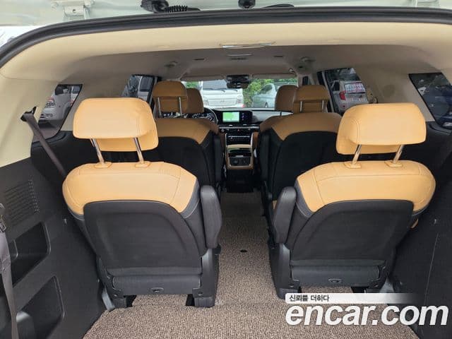 Kia Carnival 2023 — Şəkil 11/14