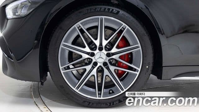 Mercedes-Benz AMG GT 2025 — Şəkil 4/20