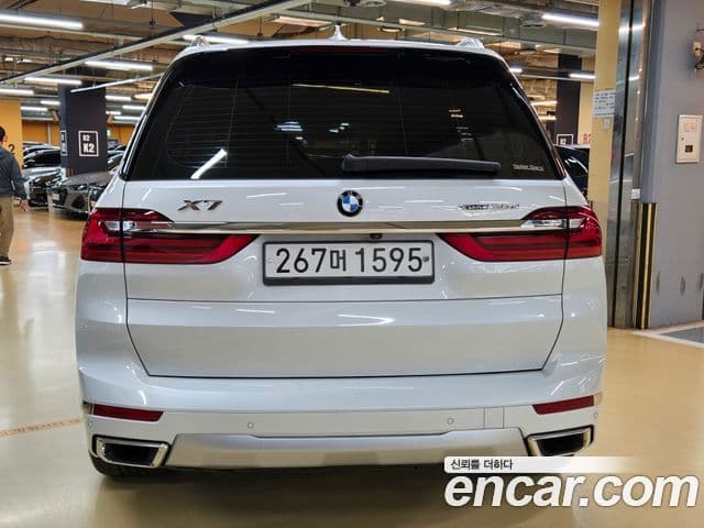 BMW X7 2020 — Photo 11/20