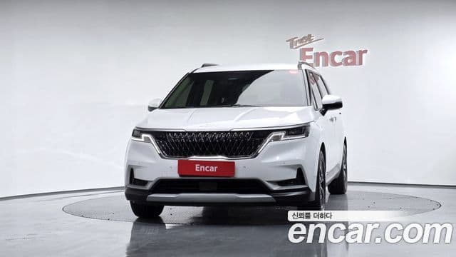 Kia Carnival 2023 — Фото 3/20