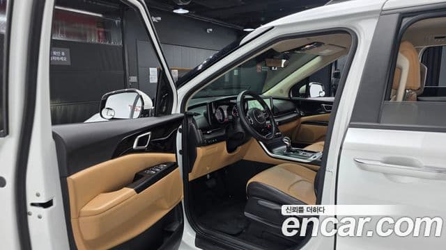 Kia Carnival 2023 — Фото 10/20