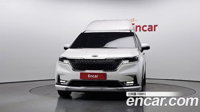 Kia Carnival 2021 — ფოტო 3/20