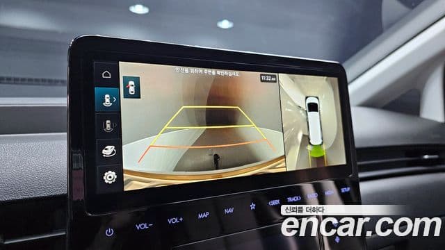 Hyundai Staria 2023 — ფოტო 15/20