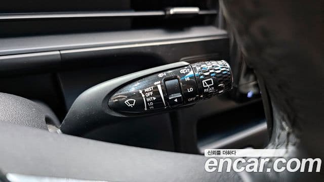 Hyundai Staria 2023 — ფოტო 19/20