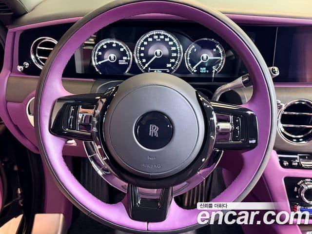 Rolls-Royce Ghost 2023 — ფოტო 7/20