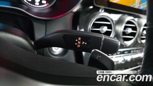 Mercedes-Benz C-Class 2019 — Şəkil 9/20