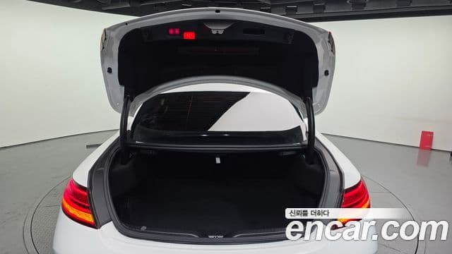 Mercedes-Benz C-Class 2019 — Şəkil 20/20