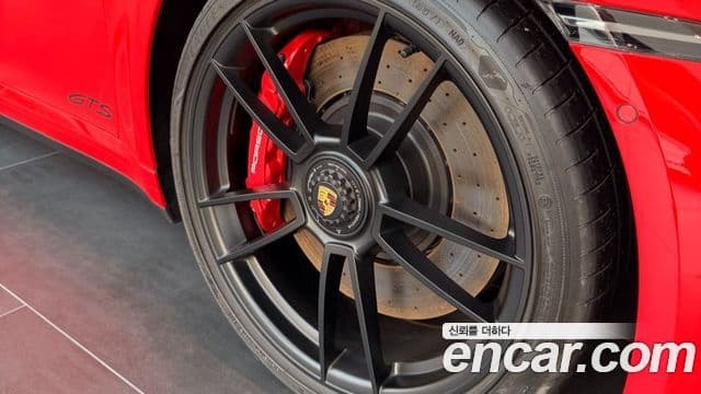 Porsche 911 2024 — Photo 10/20