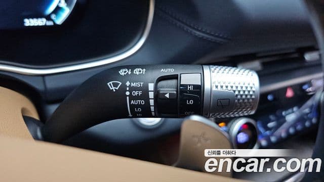Genesis GV80 2023 — Фото 18/20