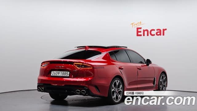 Kia Stinger 2019 — ფოტო 2/20