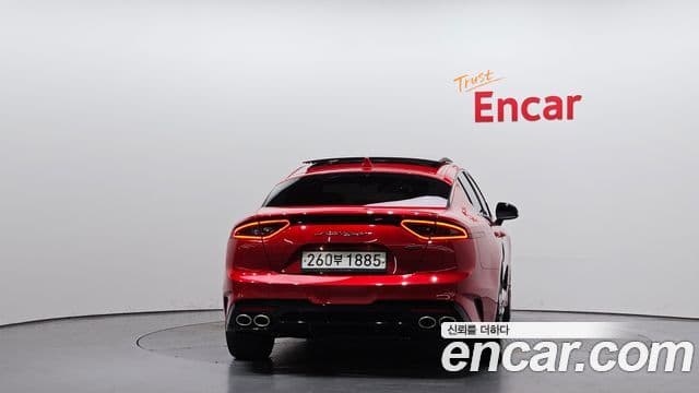 Kia Stinger 2019 — ფოტო 4/20