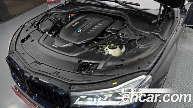 BMW 7 Series 2018 — Şəkil 6/20