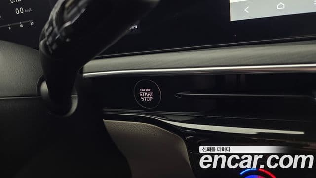 Kia K5 2024 — Photo 3/35