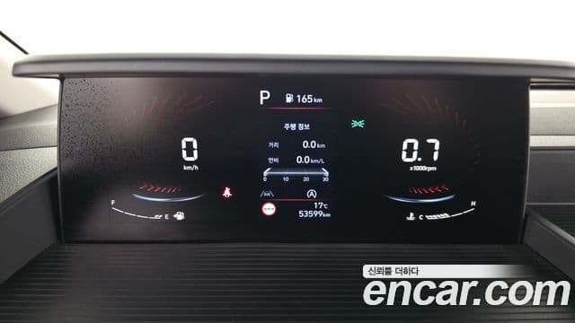 Hyundai Staria 2022 — ფოტო 8/20