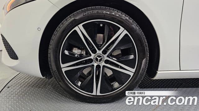 Mercedes-Benz A-Class 2024 — ფოტო 5/20