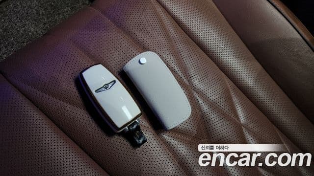 Genesis Electrified G80 2022 — Şəkil 17/20