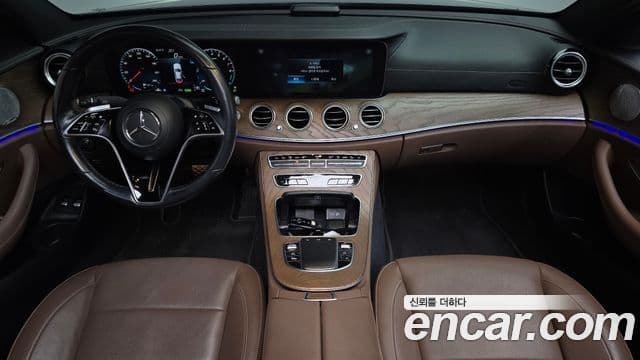Mercedes-Benz E-Class 2020 — фото 7 из 20