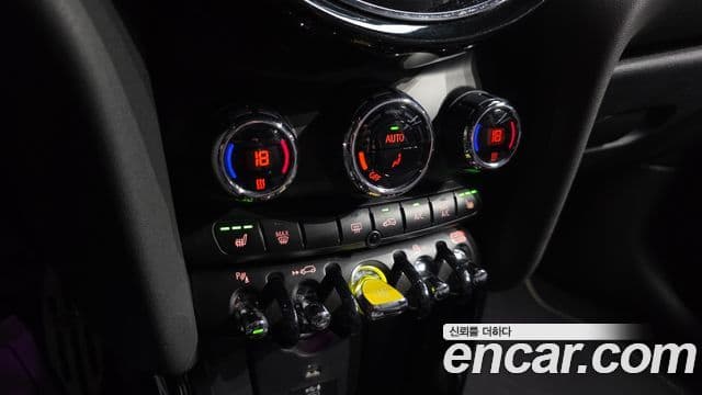 Mini Cooper Electric 2022 — ფოტო 6/20