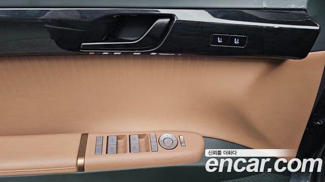 Hyundai Grandeur 2023 — ფოტო 18/20