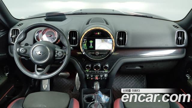 Mini Cooper S Countryman 2019 — Фото 6/20