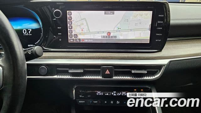 Kia K5 2020 — ფოტო 7/20