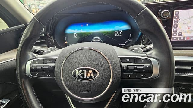 Kia K5 2020 — ფოტო 13/20