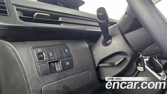 Hyundai Staria 2021 — Şəkil 15/20
