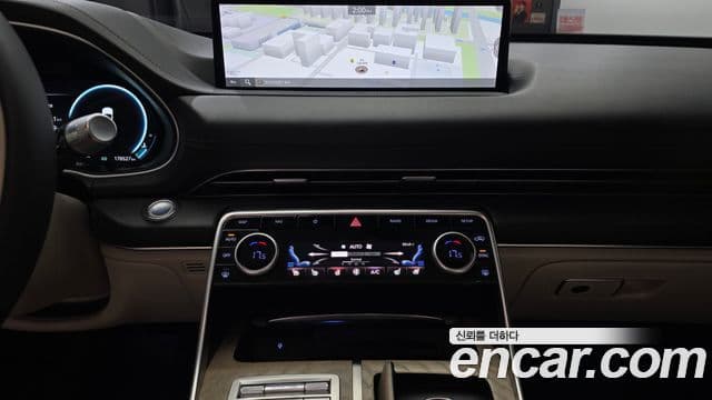 Genesis GV80 2021 — ფოტო 13/20
