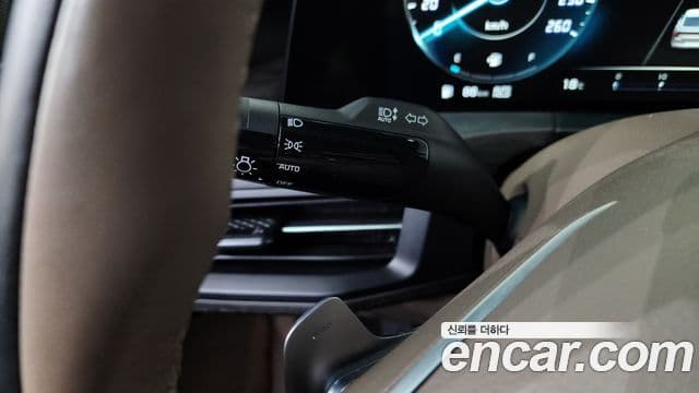 Kia K8 2022 — Photo 18/30