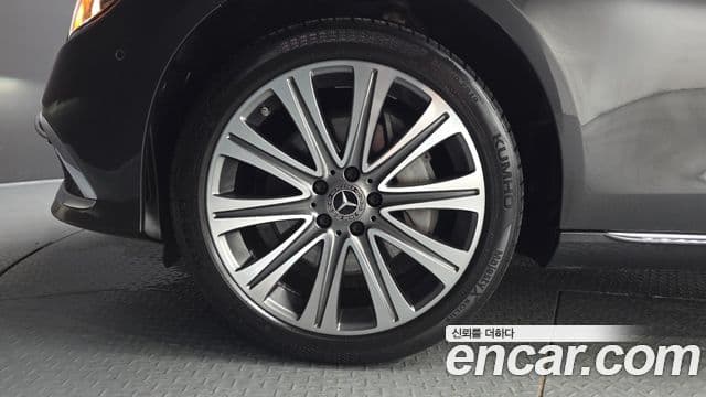 Mercedes-Benz E-Class 2023 — фото 5 из 20