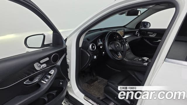 Mercedes-Benz GLC-Class 2019 — Фото 10/20