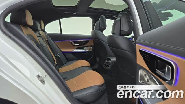 Mercedes-Benz E-Class 2025 — Şəkil 8/18