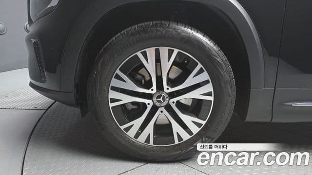 Mercedes-Benz GLB-Class 2024 — ფოტო 5/20