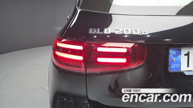 Mercedes-Benz GLB-Class 2024 — Photo 5/31