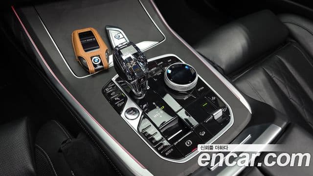 BMW X7 2022 — фото 9 из 20