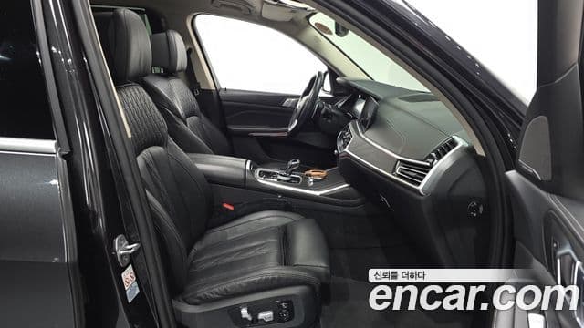 BMW X7 2022 — Photo 4/34