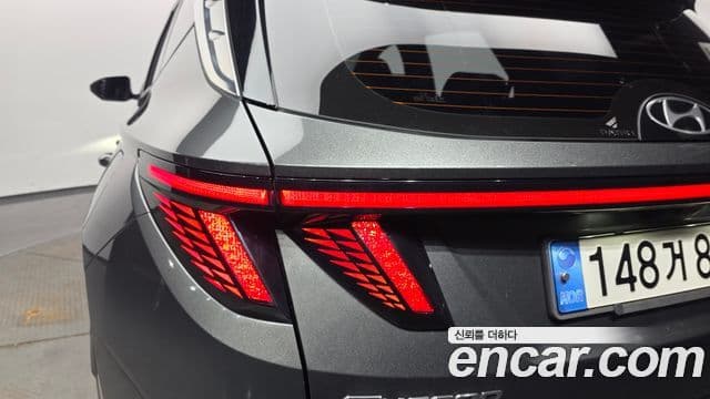 Hyundai Tucson Hybrid 2021 — Photo 8/30