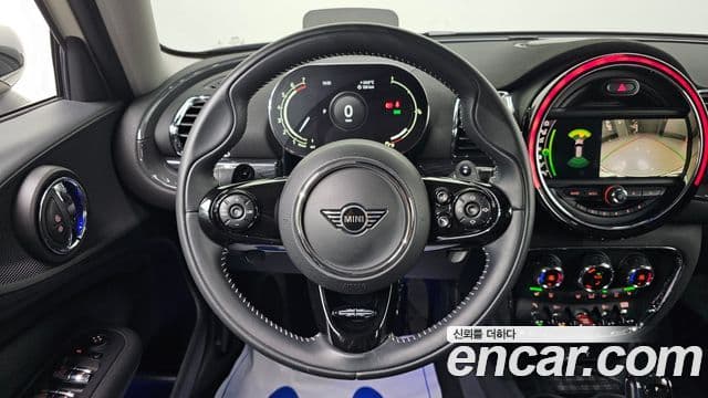 Mini Cooper S Clubman 2021 — Фото 13/20