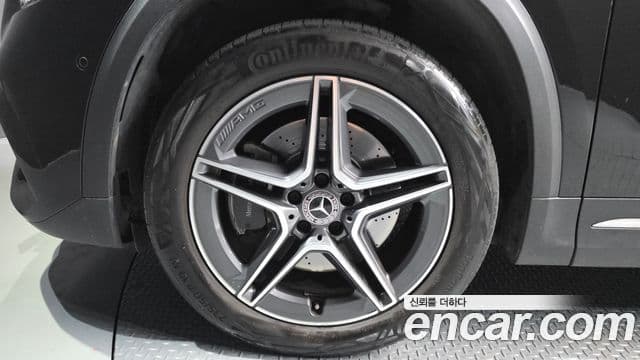 Mercedes-Benz GLA-Class 2020 — Фото 4/20