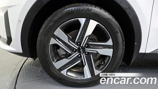 Kia Sorento 2022 — Фото 5/20