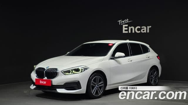 BMW 1 Series 2021 — Photo 8/30