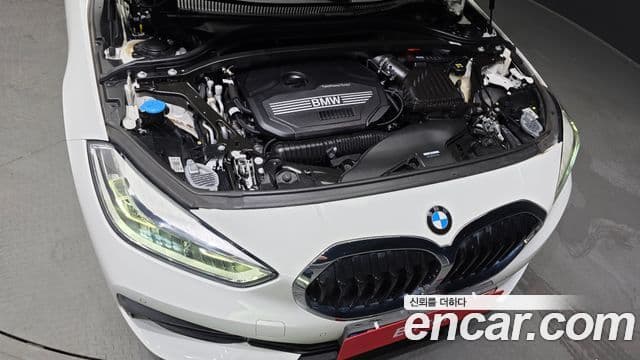 BMW 1 Series 2021 — Photo 16/30