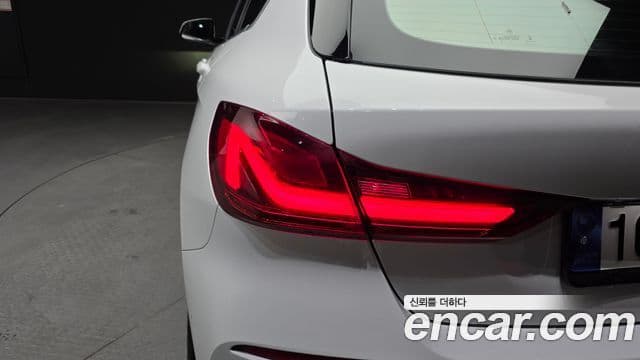 BMW 1 Series 2021 — Photo 23/30