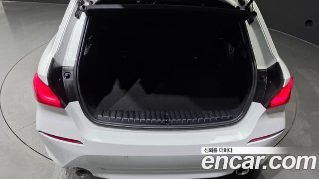 BMW 1 Series 2021 — Photo 19/30